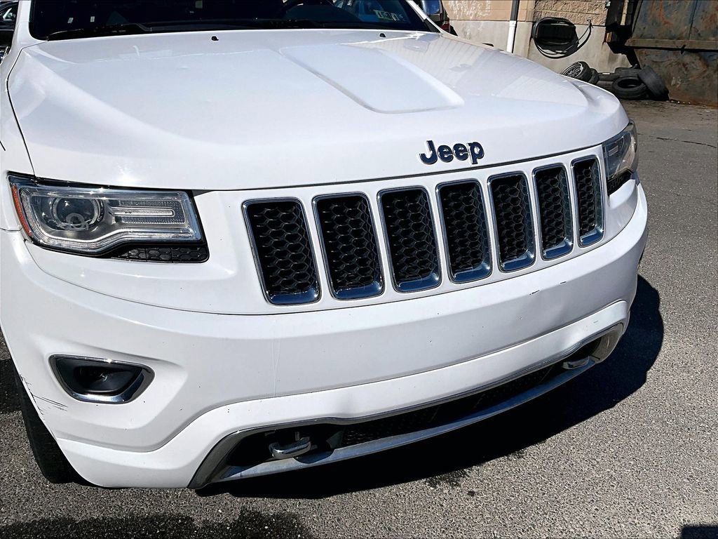 Used 2014 Jeep Grand Cherokee Overland w/ Advanced Technology Group AWD/4WD image 26