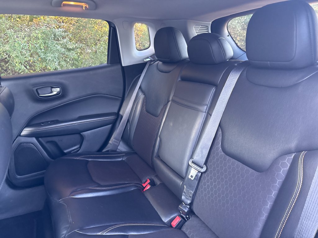 Used 2017 Jeep Compass Latitude AWD/4WD image 14
