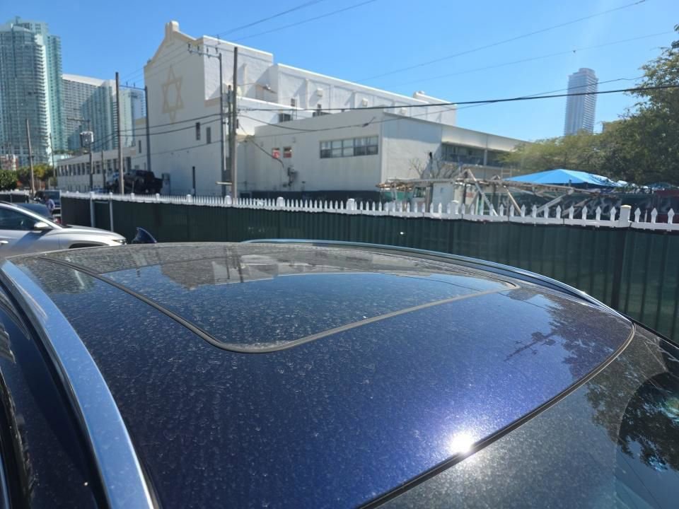 Used 2025 Genesis GV70 2.5T w/ Select Package image 38