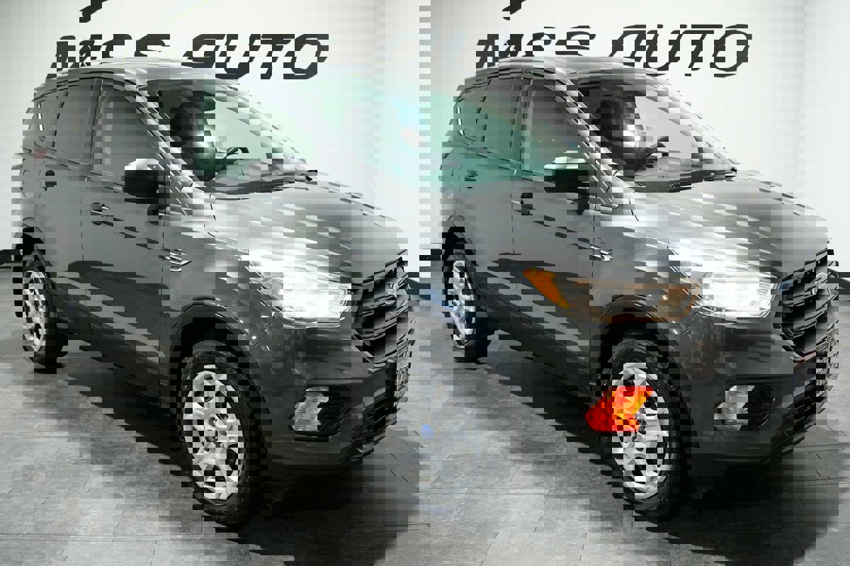 Used 2017 Ford Escape S image 7