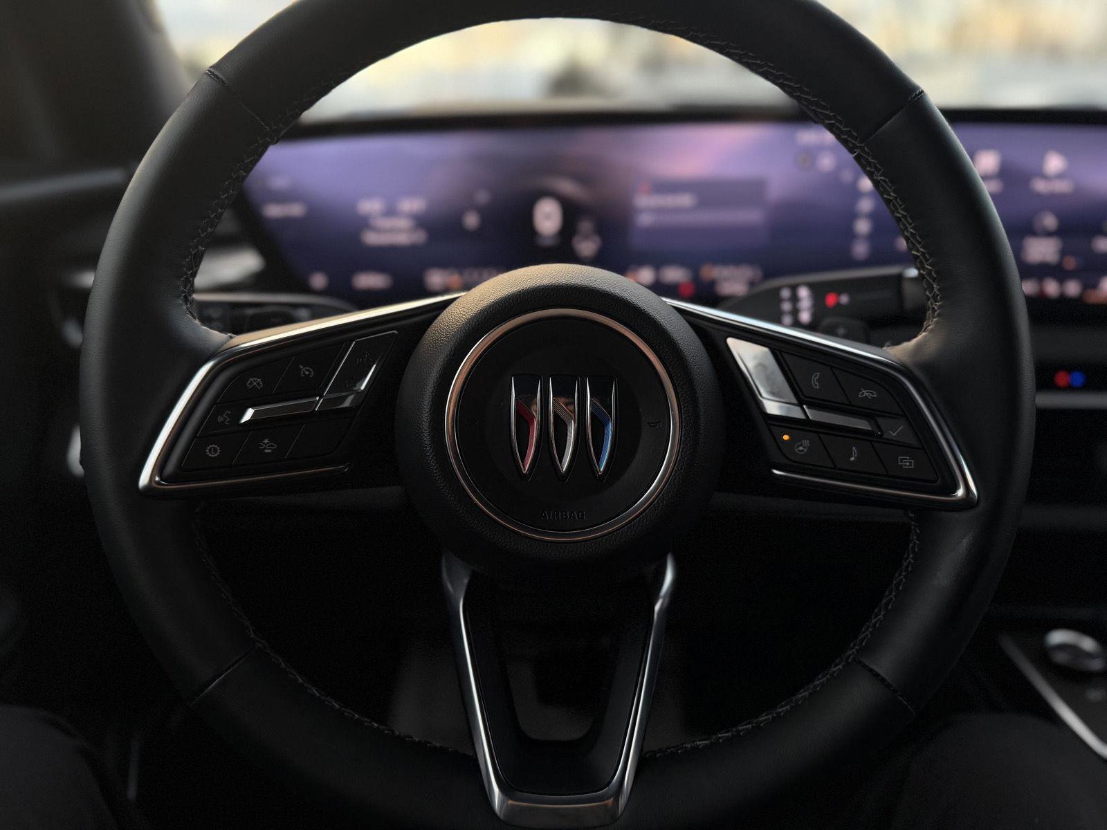 Certified 2025 Buick Enclave Preferred w/ Power Package image 17