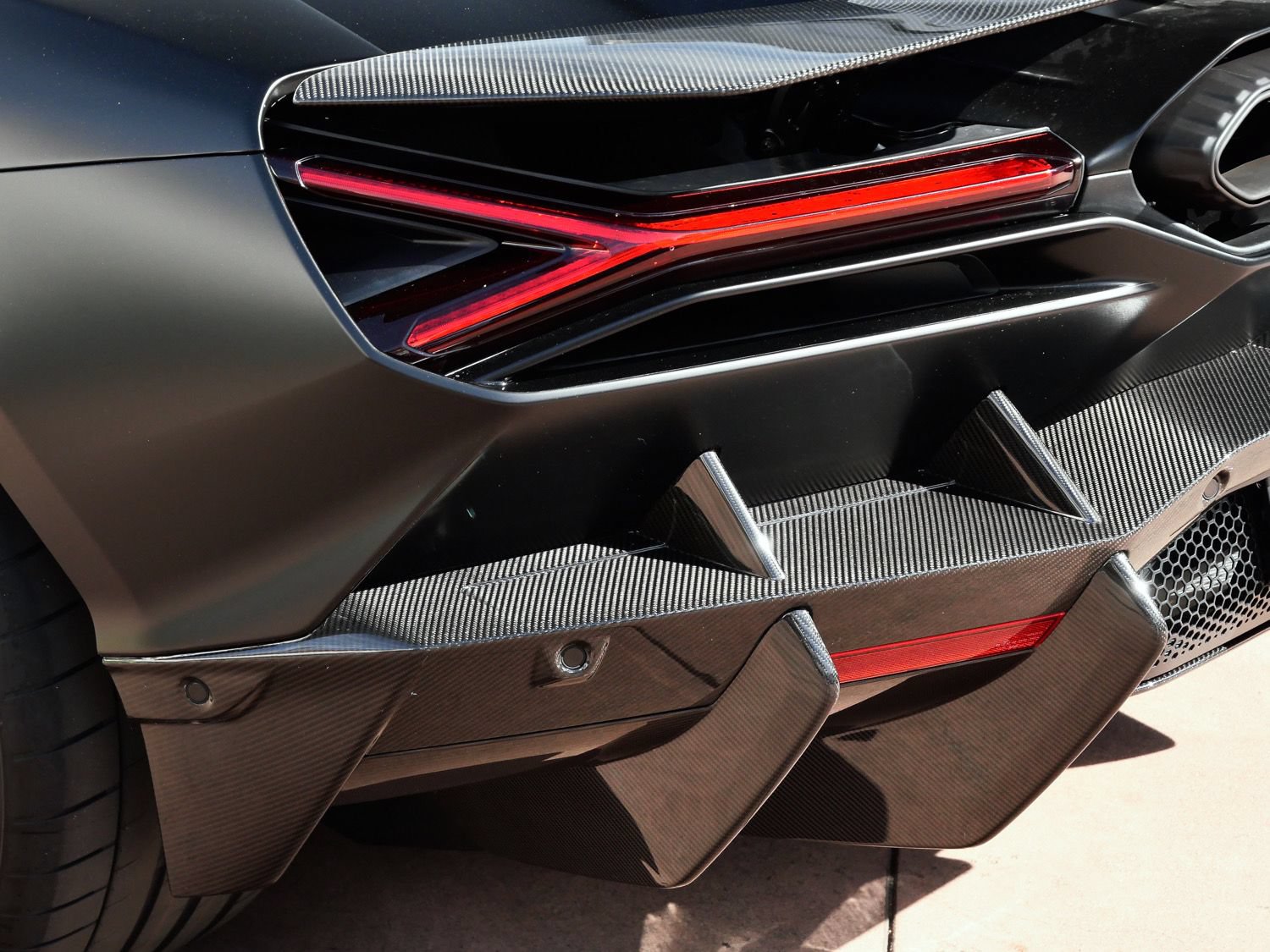 Used 2025 Lamborghini Revuelto AWD/4WD image 20