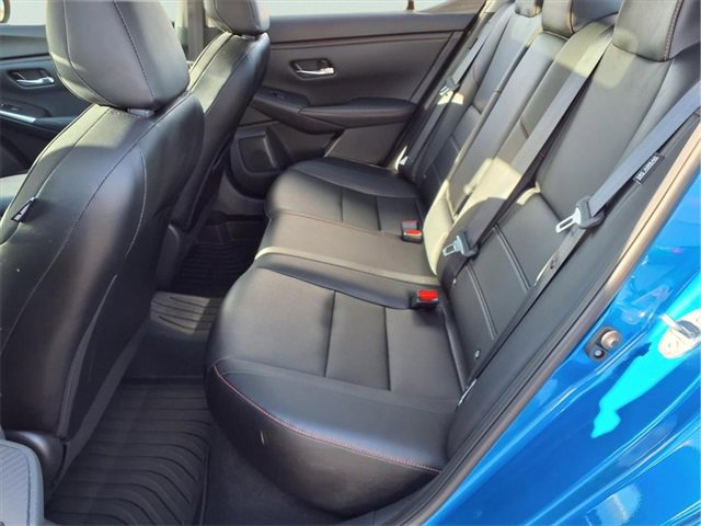 Used 2024 Nissan Sentra SR w/ SR Premium Package image 22