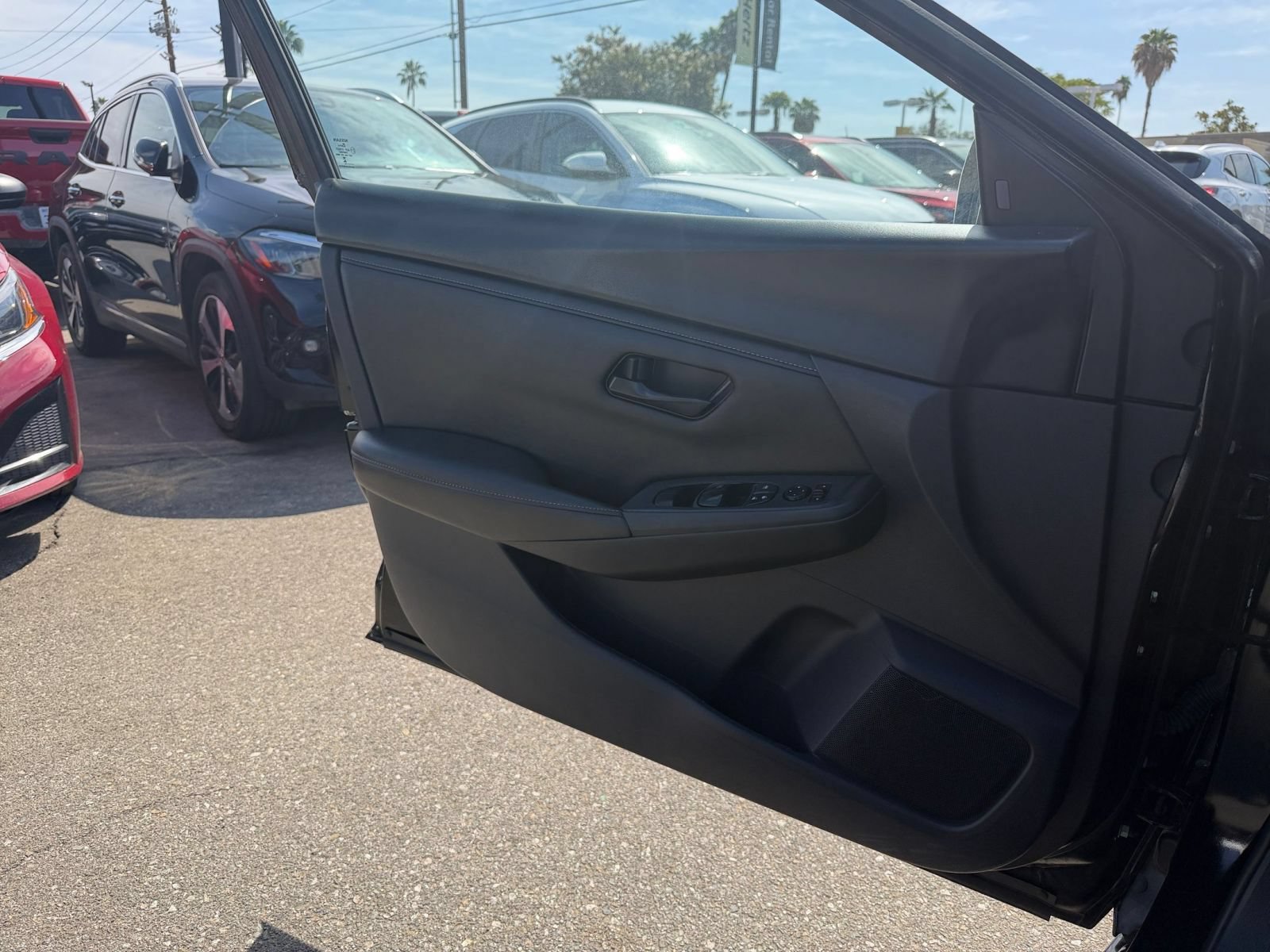 Used 2025 Nissan Sentra S FWD image 18