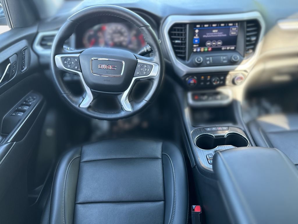 Used 2023 GMC Acadia SLT w/ Technology Package AWD/4WD image 22