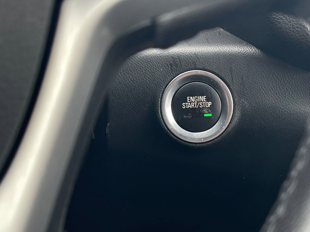 Used 2020 GMC Terrain SLT image 15