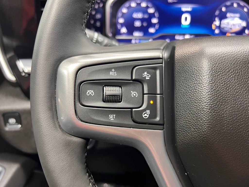 Used 2025 Chevrolet Silverado 1500 LT image 10