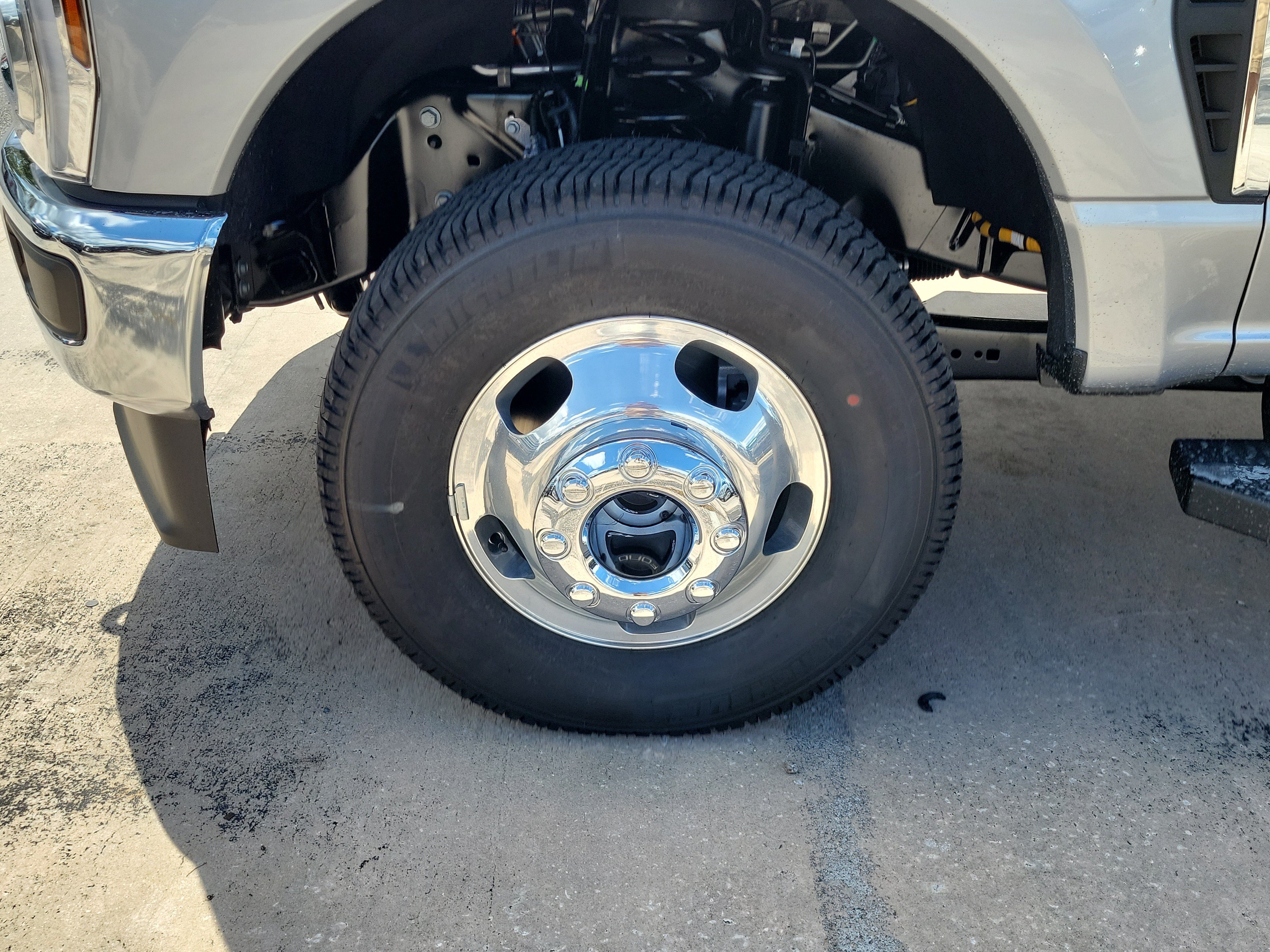 New 2027 Ford F350 Lariat AWD/4WD image 6