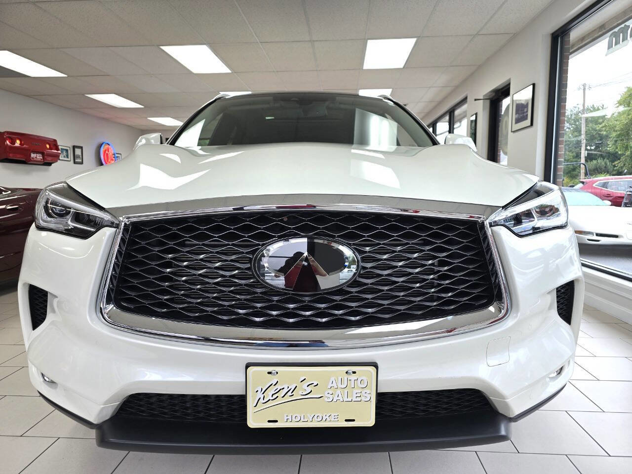 Used 2021 INFINITI QX50 Luxe w/ Cargo Package image 6