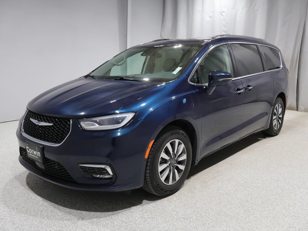 Used 2021 Chrysler Pacifica Touring-L FWD image 13