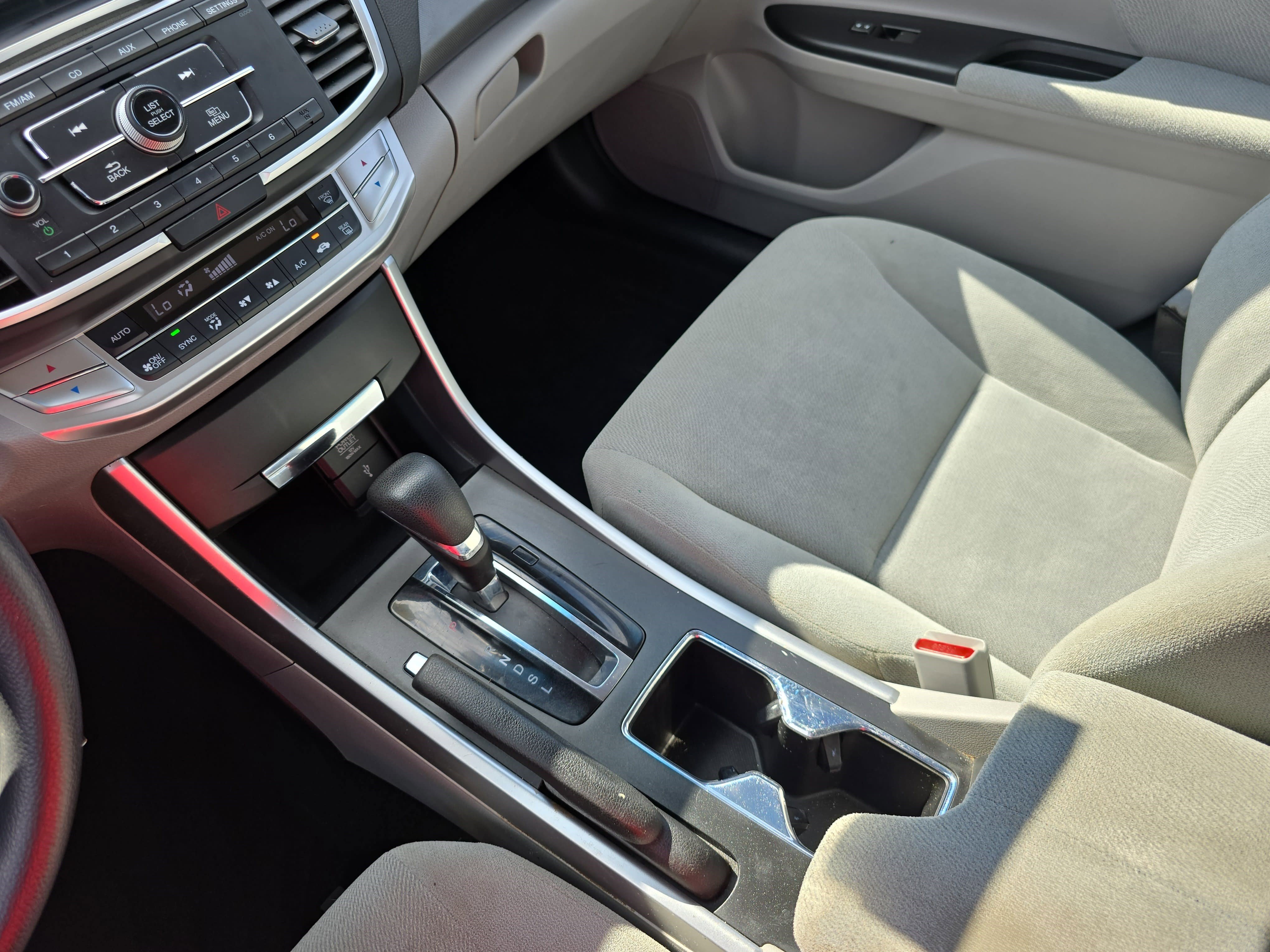 Used 2013 Honda Accord LX image 25