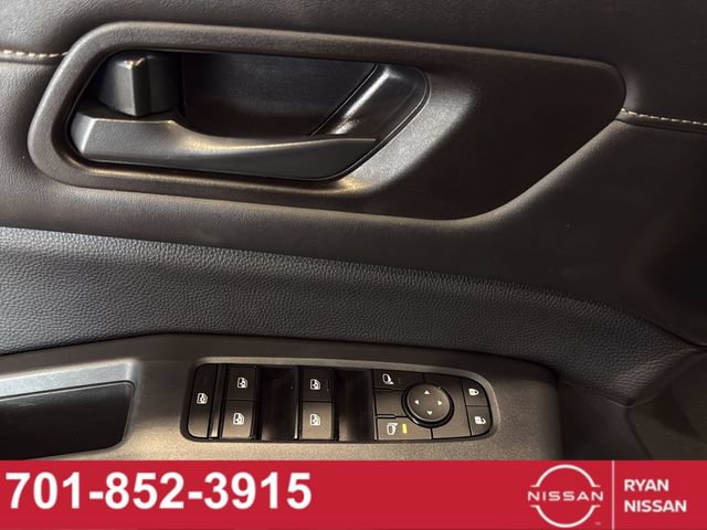 Certified 2024 Nissan Pathfinder SV AWD/4WD image 18