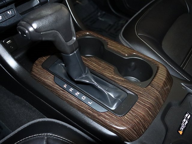 Used 2017 GMC Canyon Denali image 21