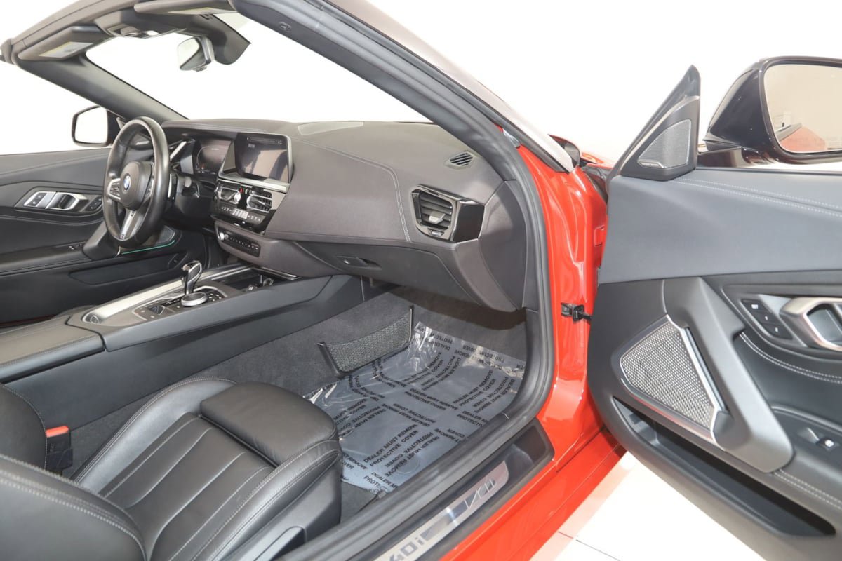 Used 2022 BMW Z4 M40i w/ Premium Package image 56