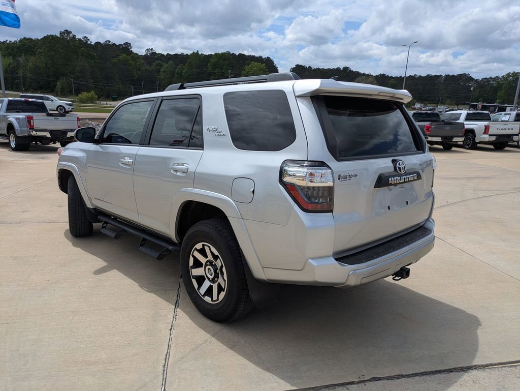 Used 2022 Toyota 4Runner TRD Off-Road image 6
