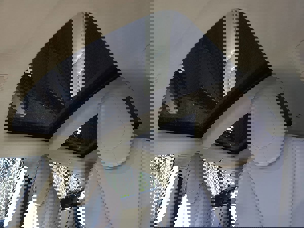 Used 2018 Tesla Model S 100D image 47