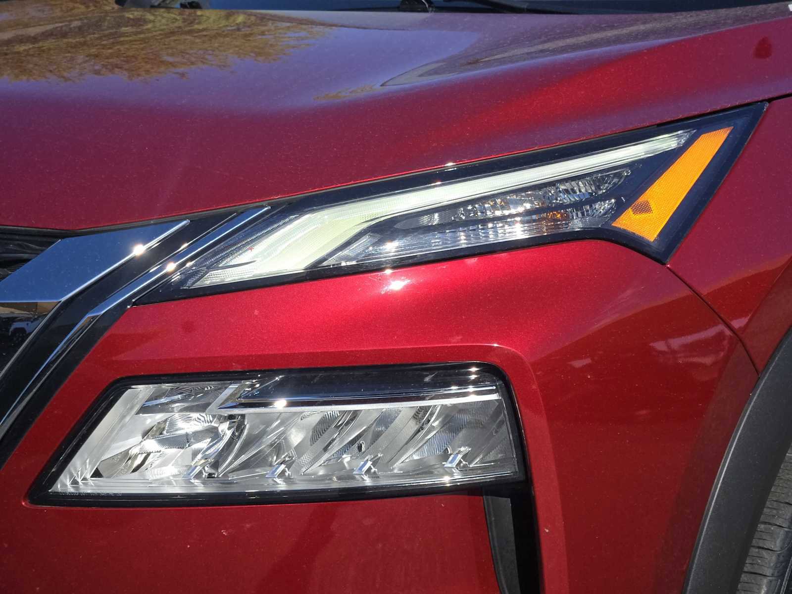 Used 2023 Nissan Rogue SV w/ SV Premium B Package FWD image 9