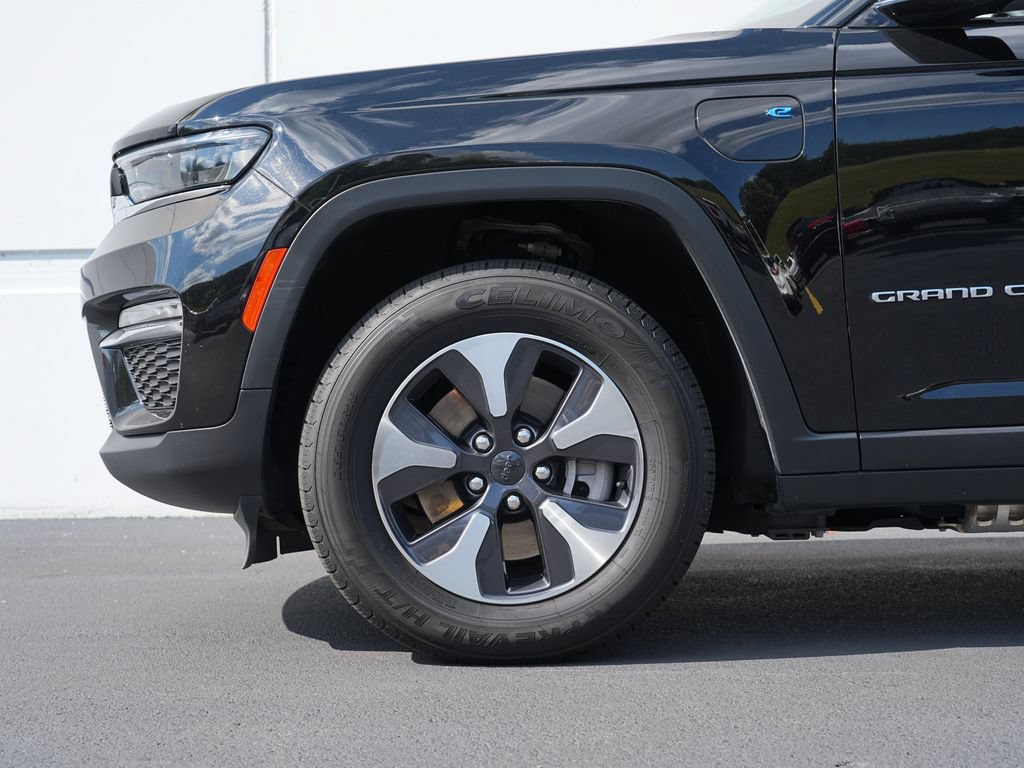 Used 2024 Jeep Grand Cherokee Limited 4xe AWD/4WD image 11