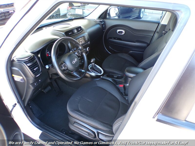 Used 2018 Kia Soul FWD image 14