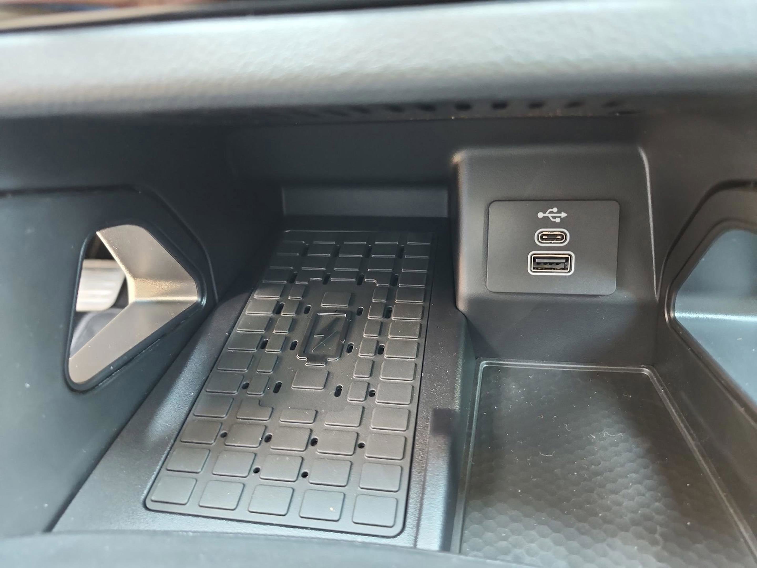 New 2025 Ford Ranger XLT w/ Equipment Group 301A High image 31