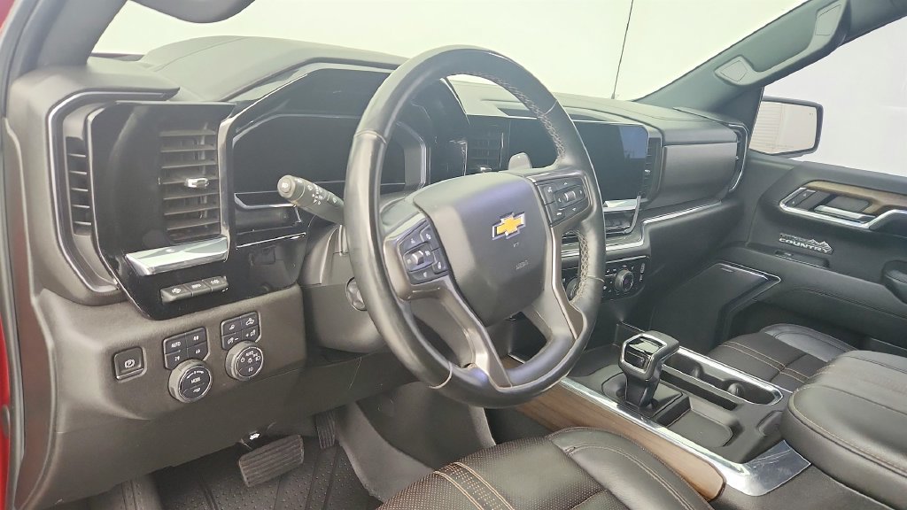 Certified 2024 Chevrolet Silverado 1500 High Country w/ High Country Premium Package AWD/4WD image 13