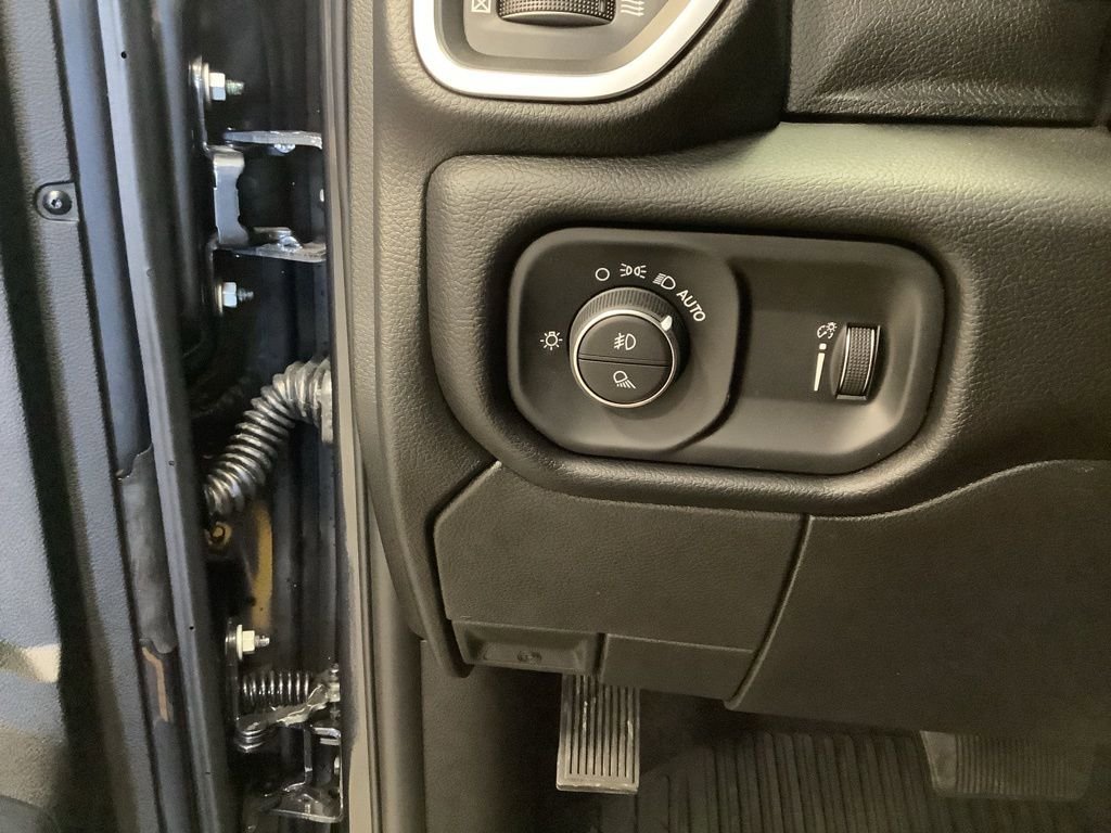 New 2026 RAM 2500 Big Horn AWD/4WD image 15
