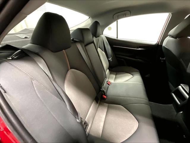 Used 2020 Toyota Camry LE w/ Convenience Package FWD image 16