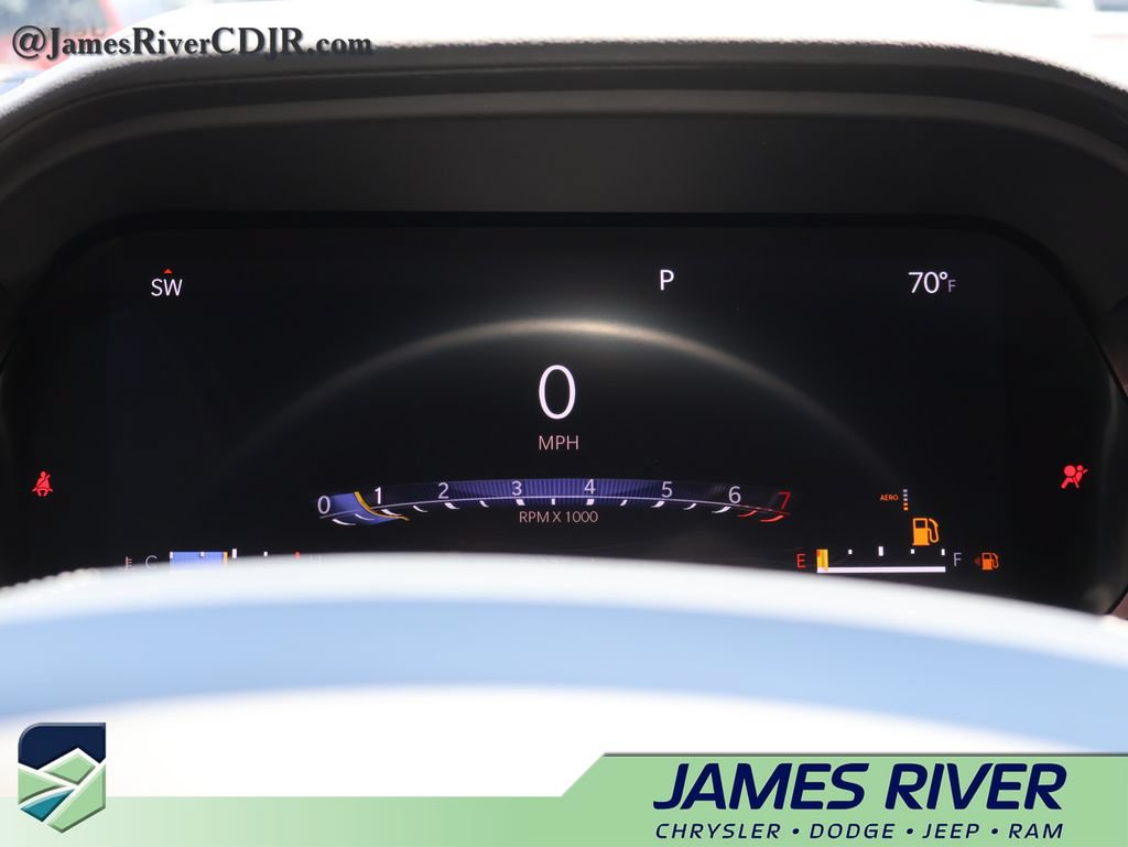 Used 2022 Jeep Grand Cherokee L Overland w/ Luxury Tech Group IV AWD/4WD image 31