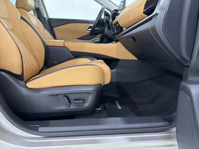 Used 2022 Nissan Rogue Platinum w/ Head-Up Display Package AWD/4WD image 20