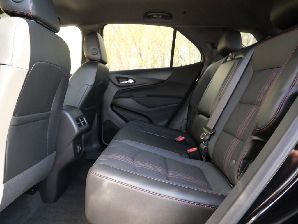 Used 2023 Chevrolet Equinox RS AWD/4WD image 27