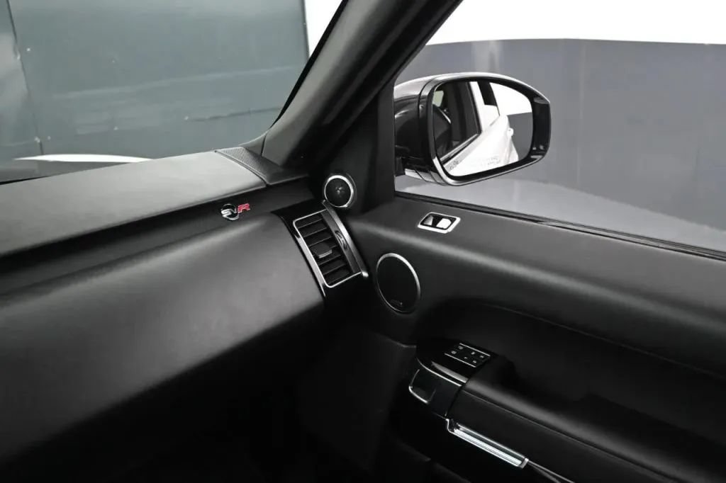 Used 2022 Land Rover Range Rover Sport SVR AWD/4WD image 24