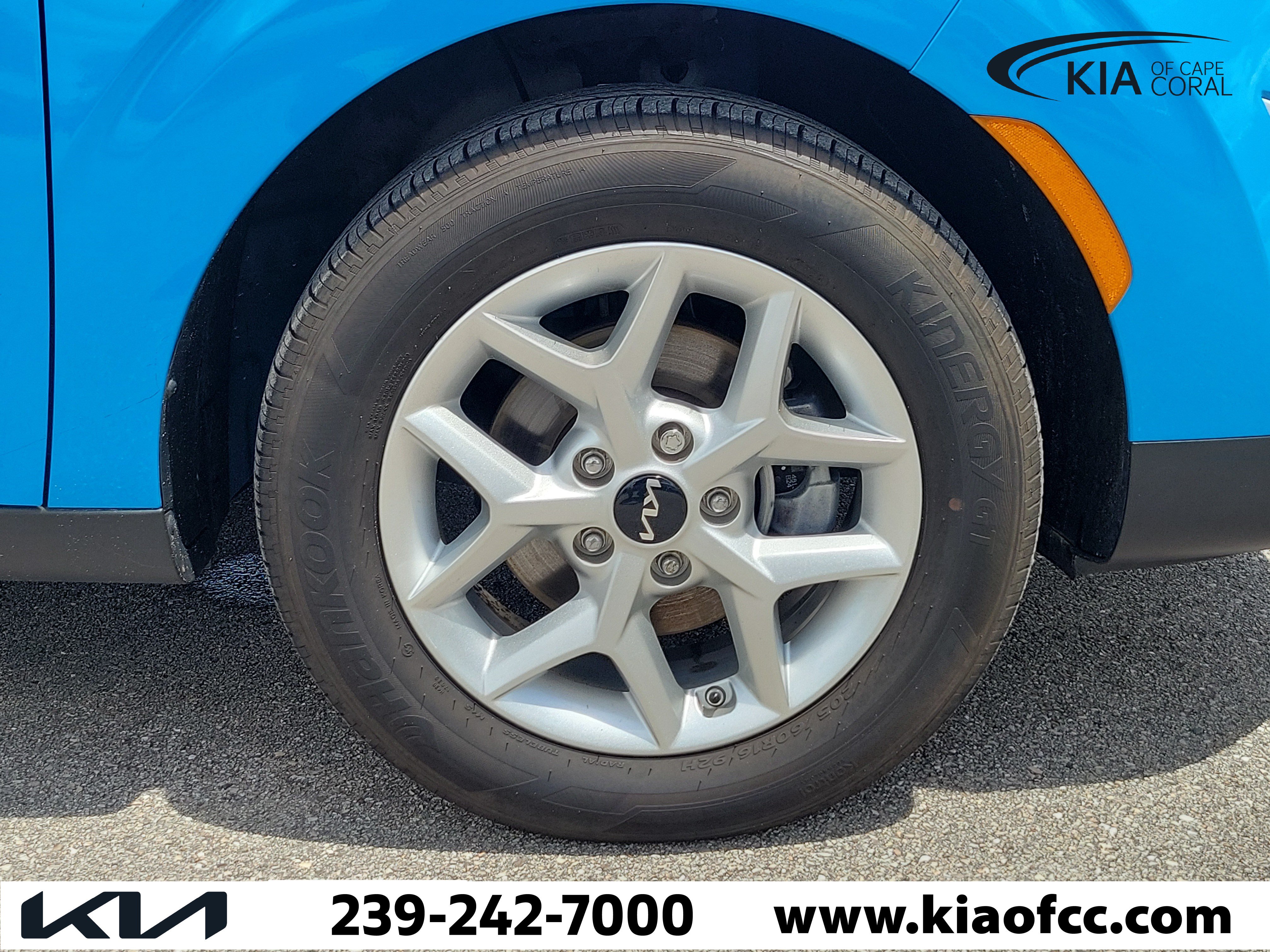 Certified 2025 Kia Soul S FWD image 7