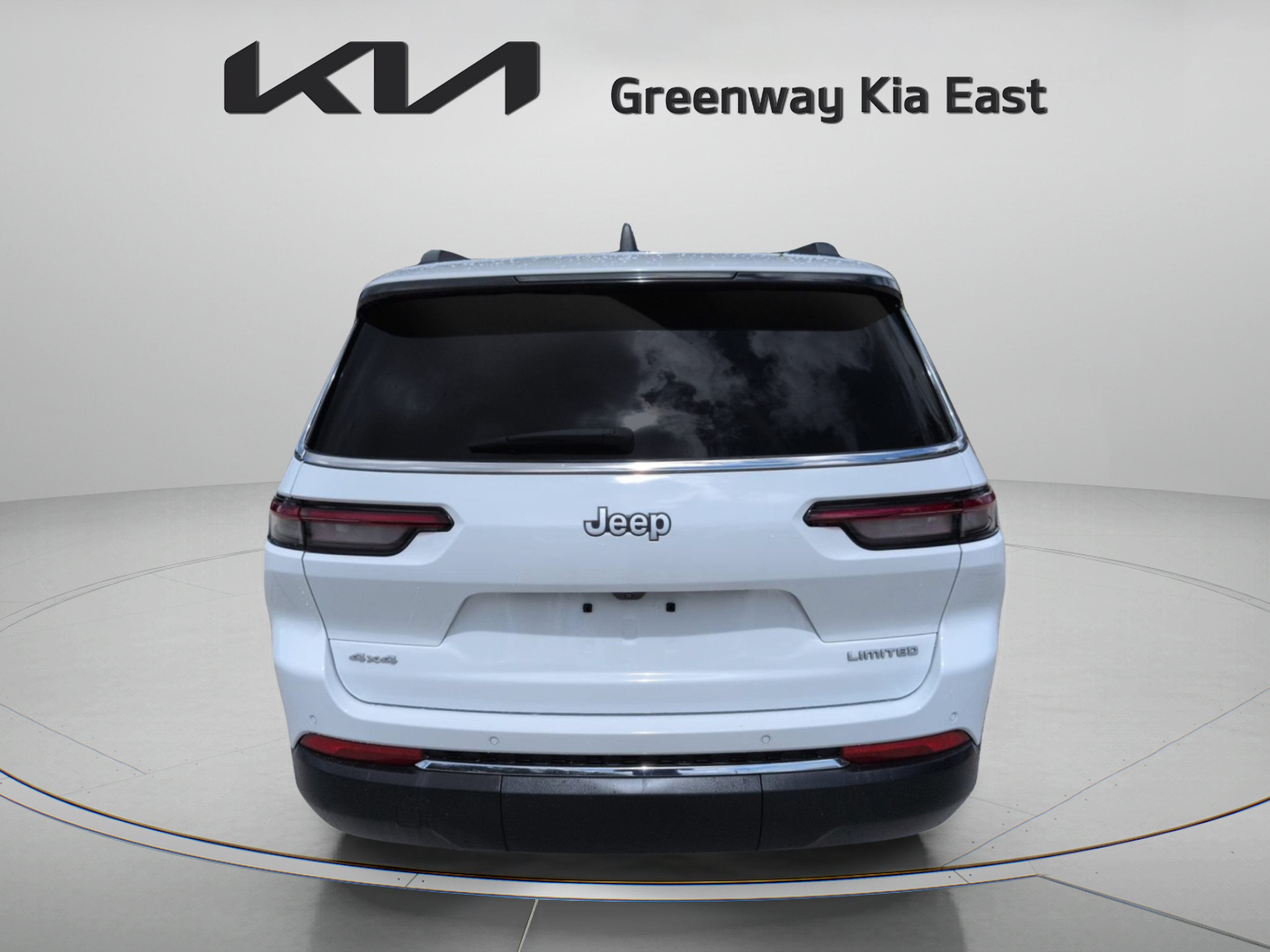 Used 2025 Jeep Grand Cherokee L Limited w/ Trailer Tow Package AWD/4WD image 7