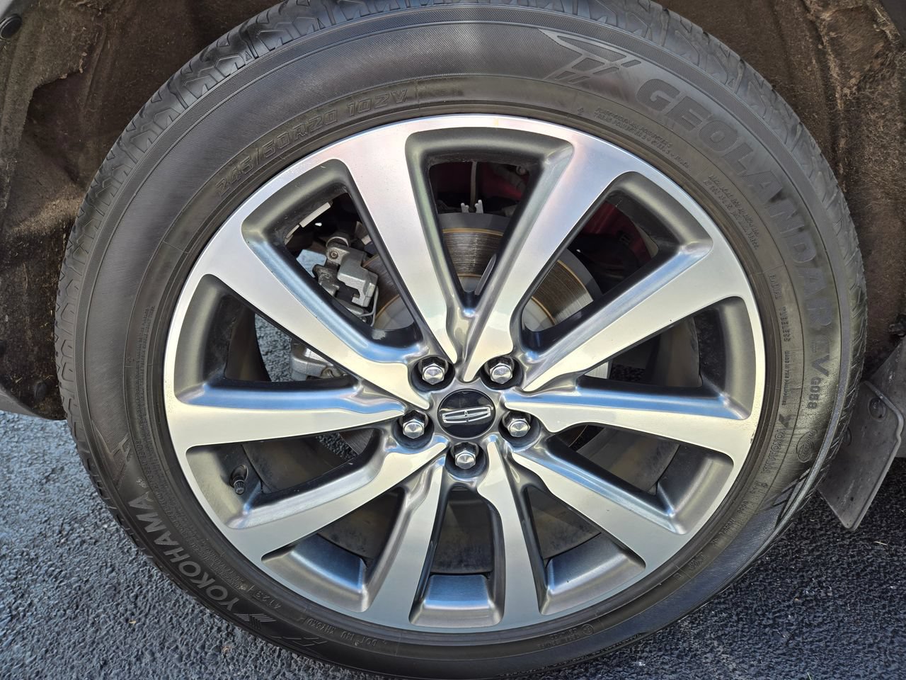 Used 2019 Lincoln Nautilus Select AWD/4WD image 7