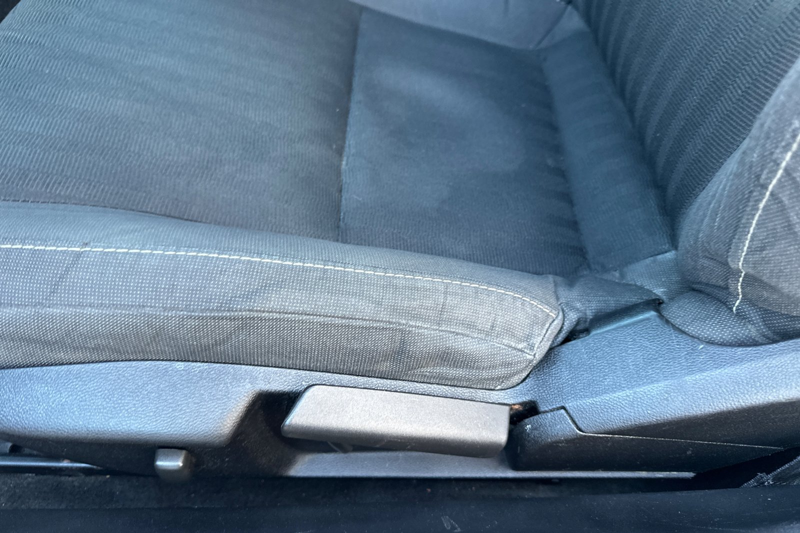 Used 2015 Chevrolet Camaro LS RWD image 13