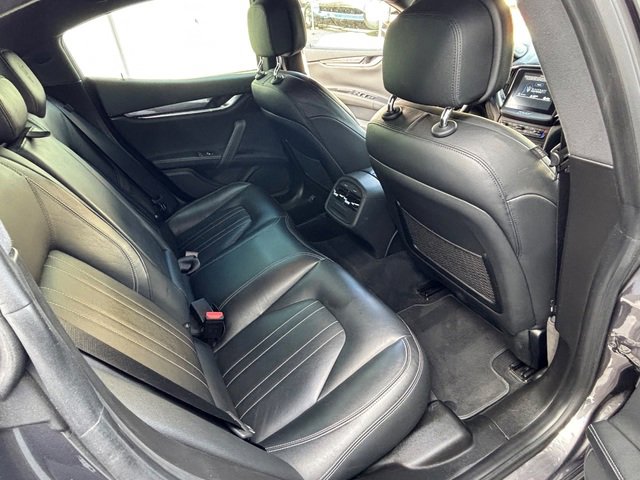 Used 2017 Maserati Ghibli RWD image 32