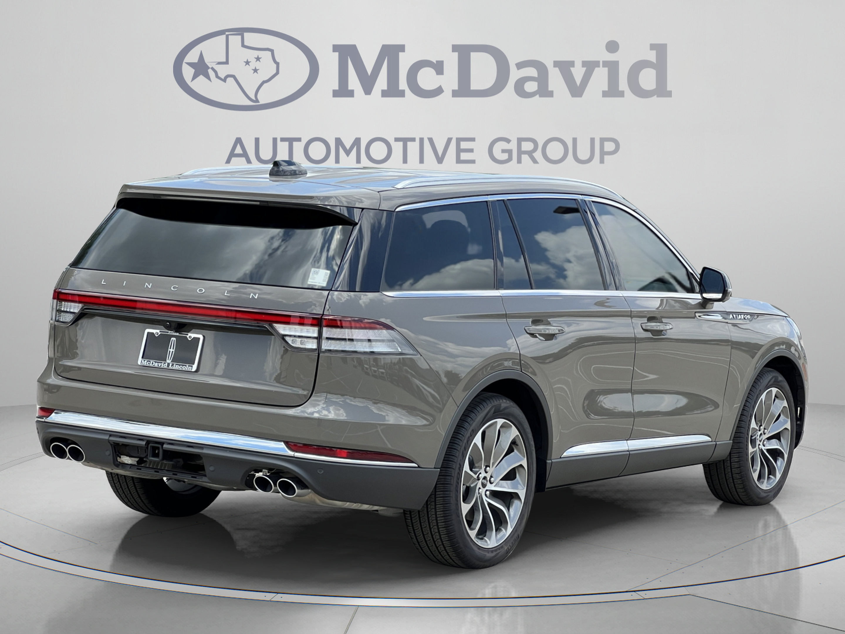 New 2025 Lincoln Aviator Reserve w/ Illumination Package RWD image 7
