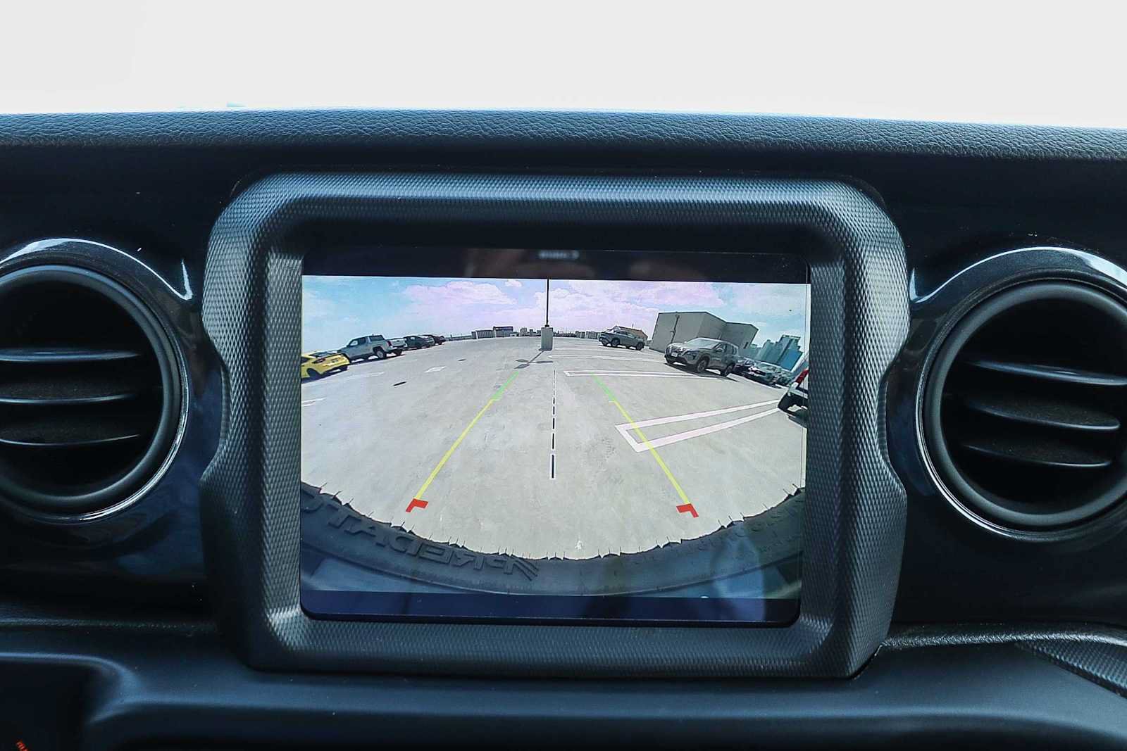 Used 2021 Jeep Wrangler Unlimited Sport AWD/4WD image 31