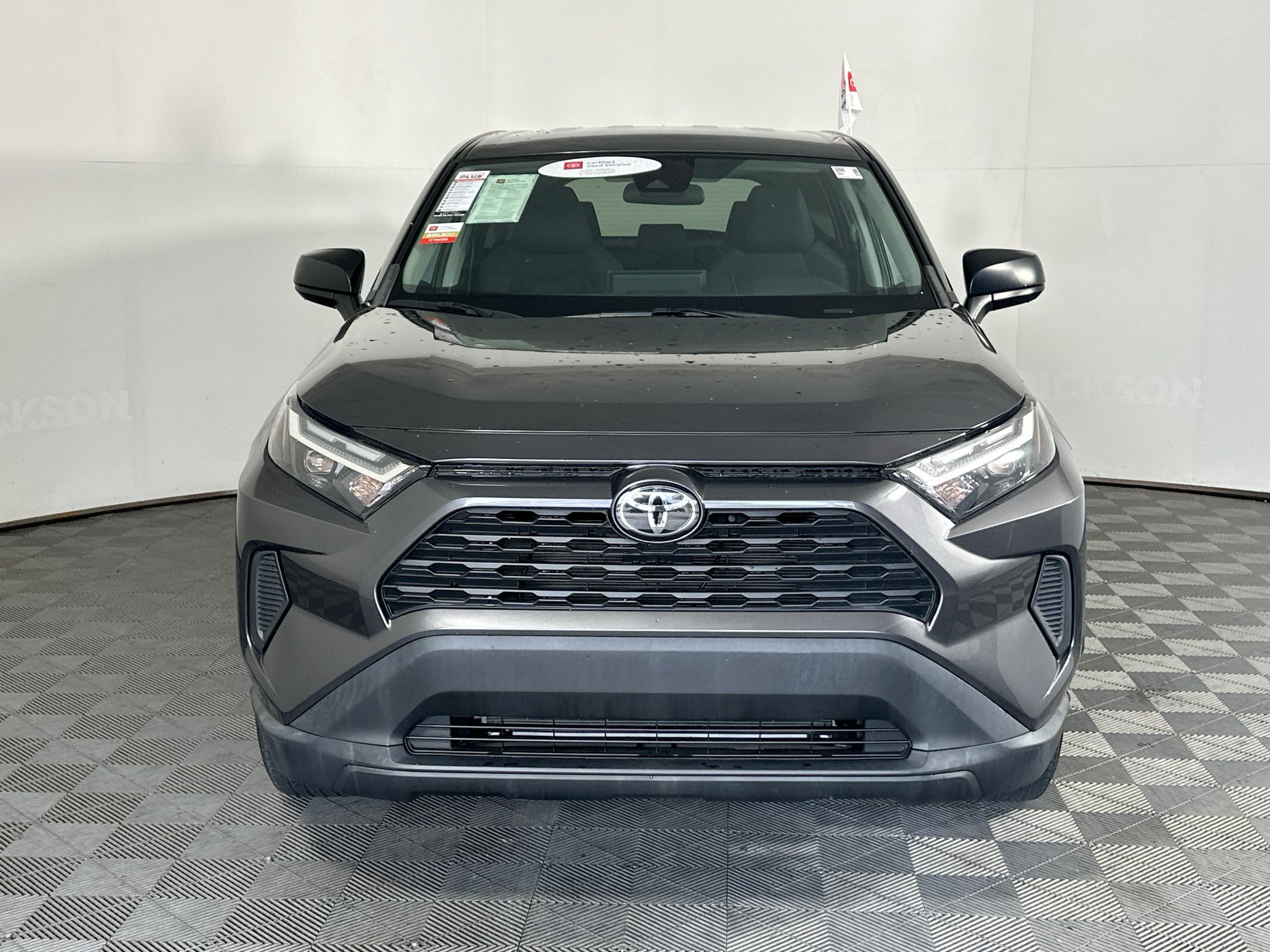 Used 2023 Toyota RAV4 LE FWD image 8