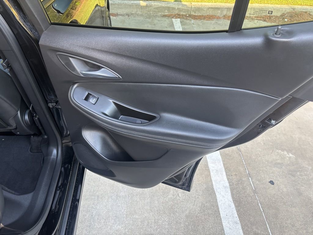 Used 2021 Buick Encore GX Select w/ Sport Touring Package image 37