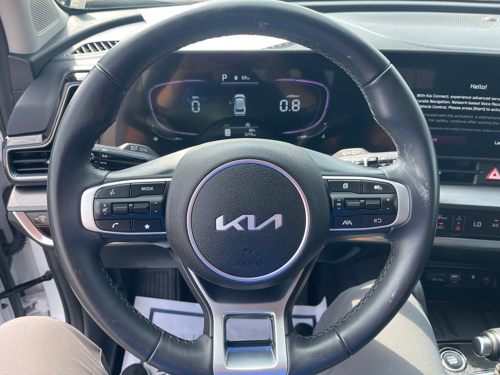 Used 2024 Kia Sportage EX AWD/4WD image 17