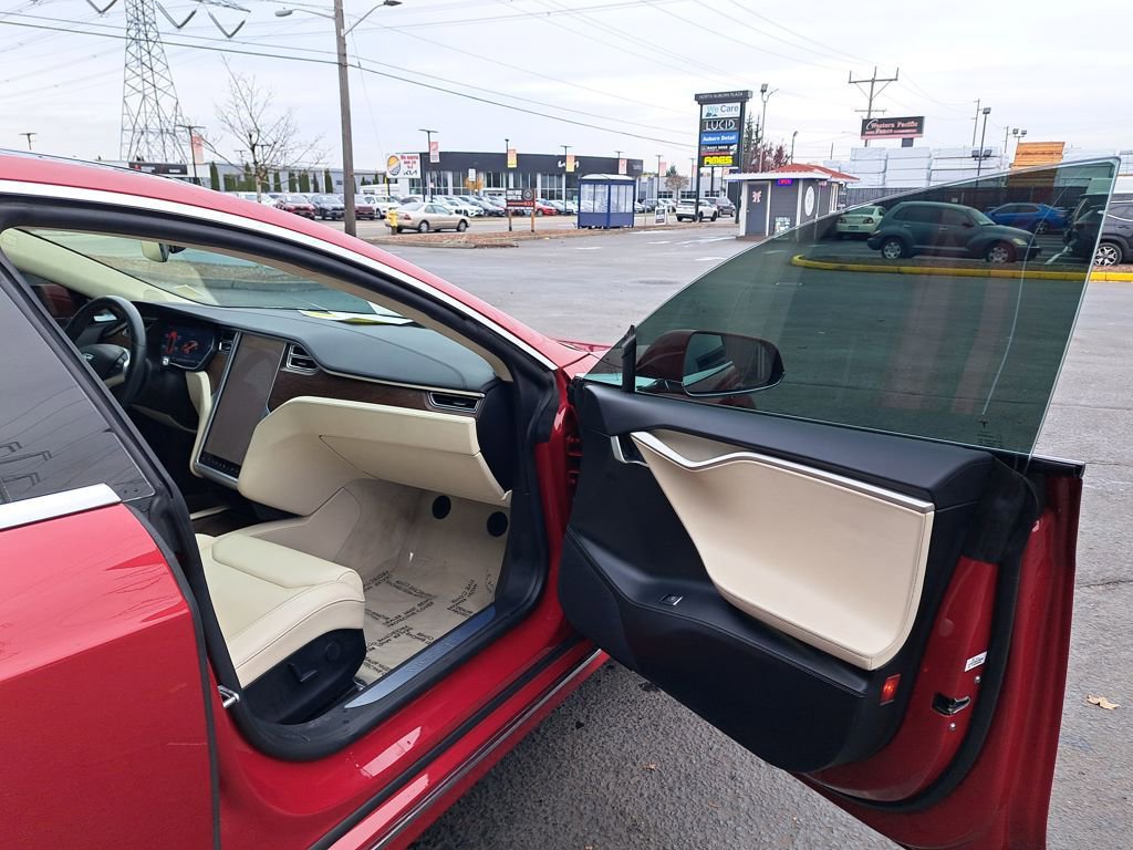 Used 2018 Tesla Model S 75D image 16
