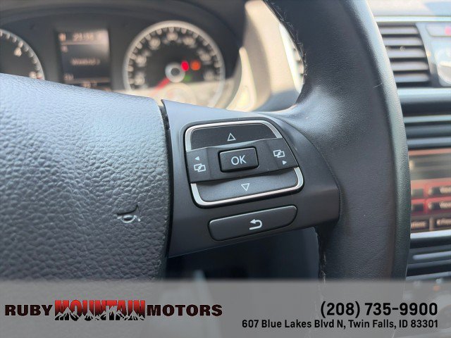 Used 2015 Volkswagen Passat TDI SEL Premium FWD image 13