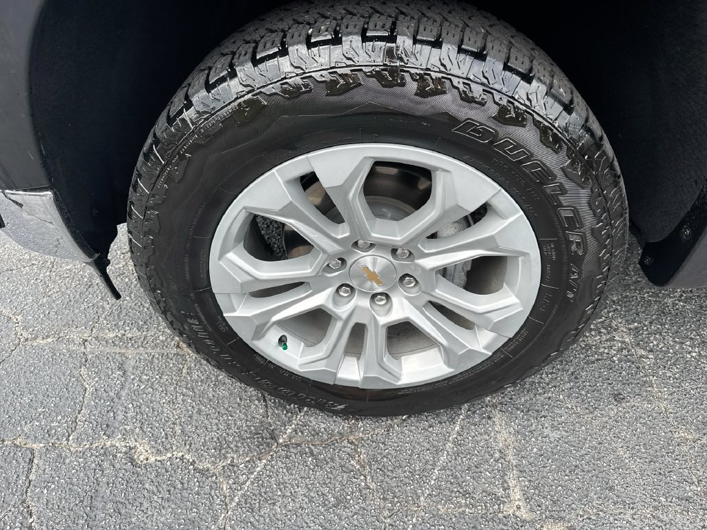 Used 2025 Chevrolet Silverado 1500 LTZ AWD/4WD image 12