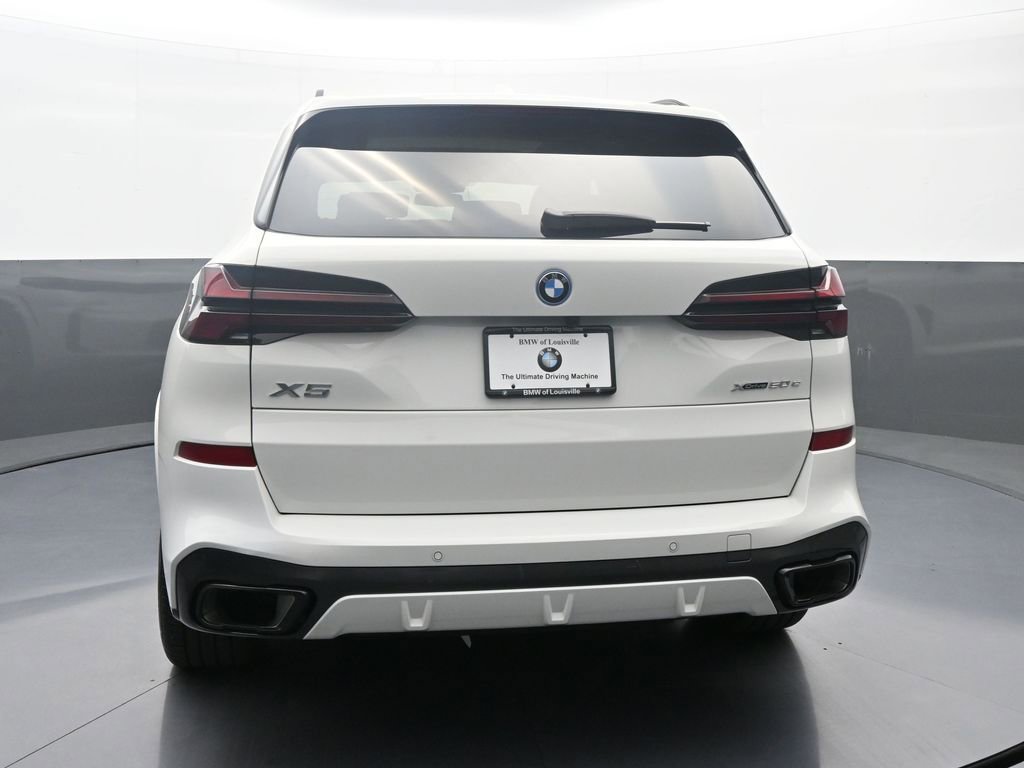 Used 2026 BMW X5 xDrive50e w/ M Sport Package AWD/4WD image 6