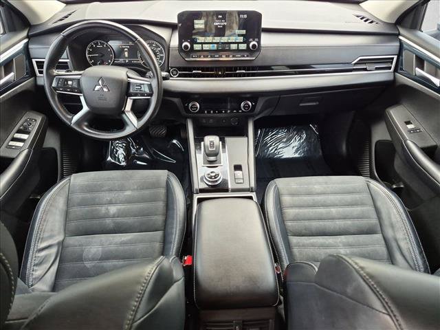 Used 2022 Mitsubishi Outlander SE AWD/4WD image 17