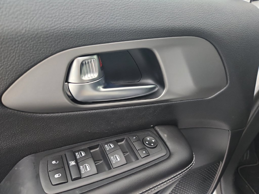 New 2027 Chrysler Pacifica LX FWD image 20