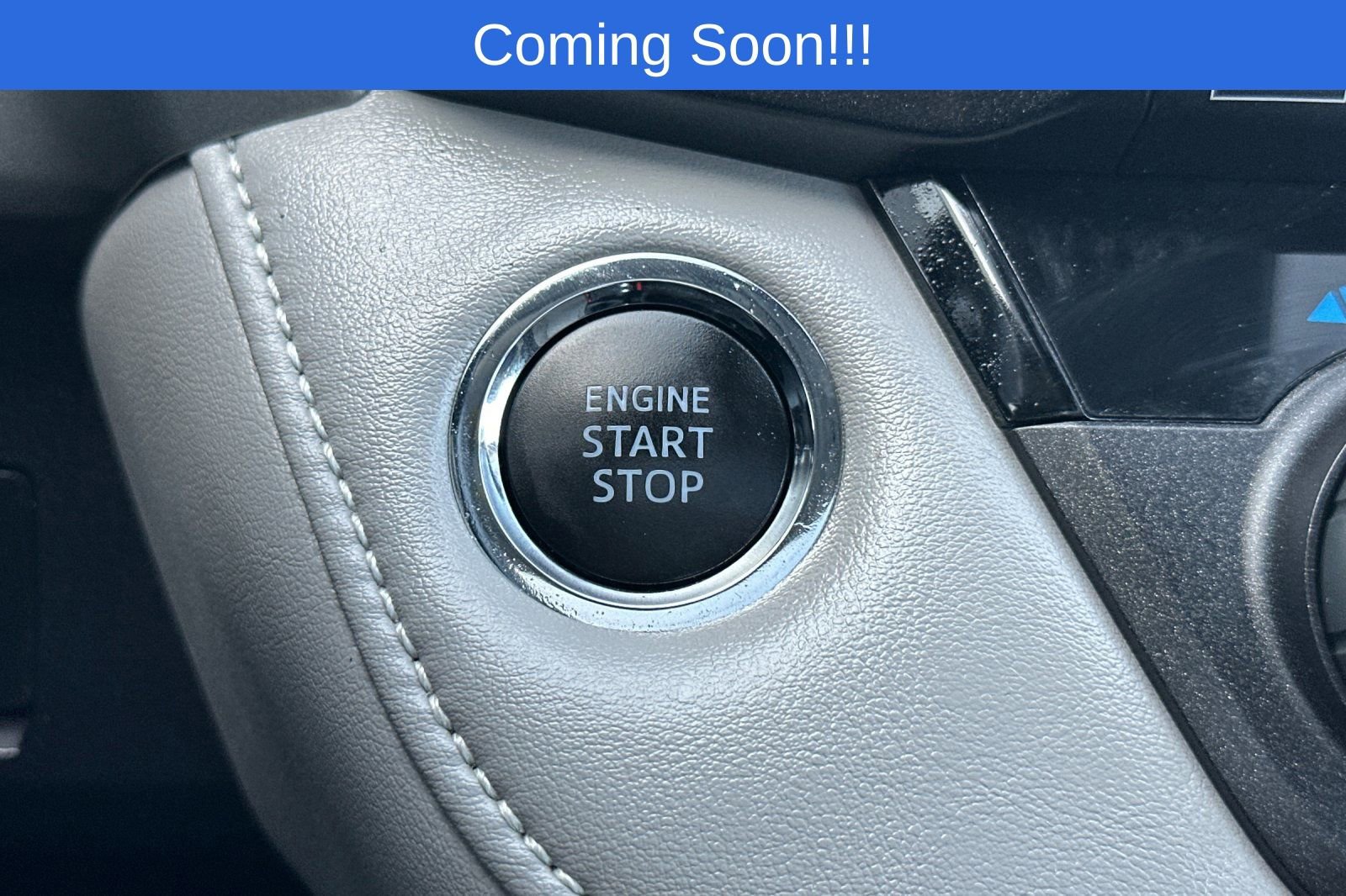 Used 2018 Toyota RAV4 Limited w/ Advanced Technology Package image 24