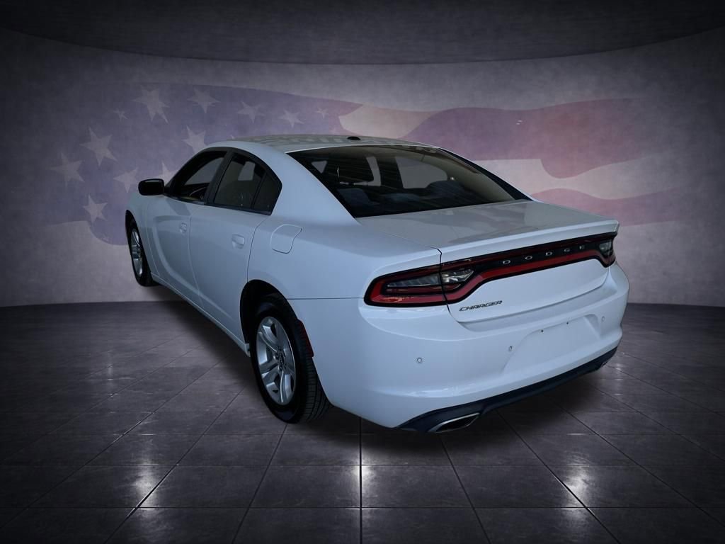 Used 2016 Dodge Charger SE w/ Popular Equipment Group RWD image 3