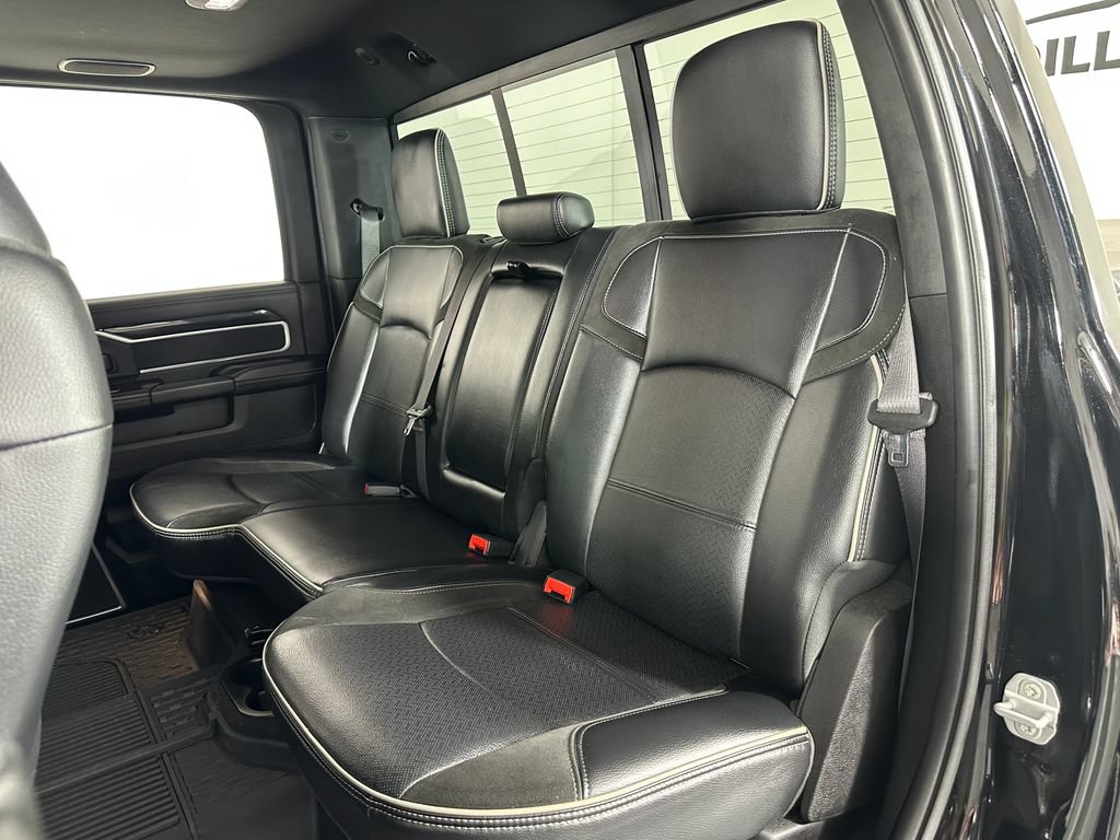 Used 2022 RAM 3500 Laramie AWD/4WD image 17